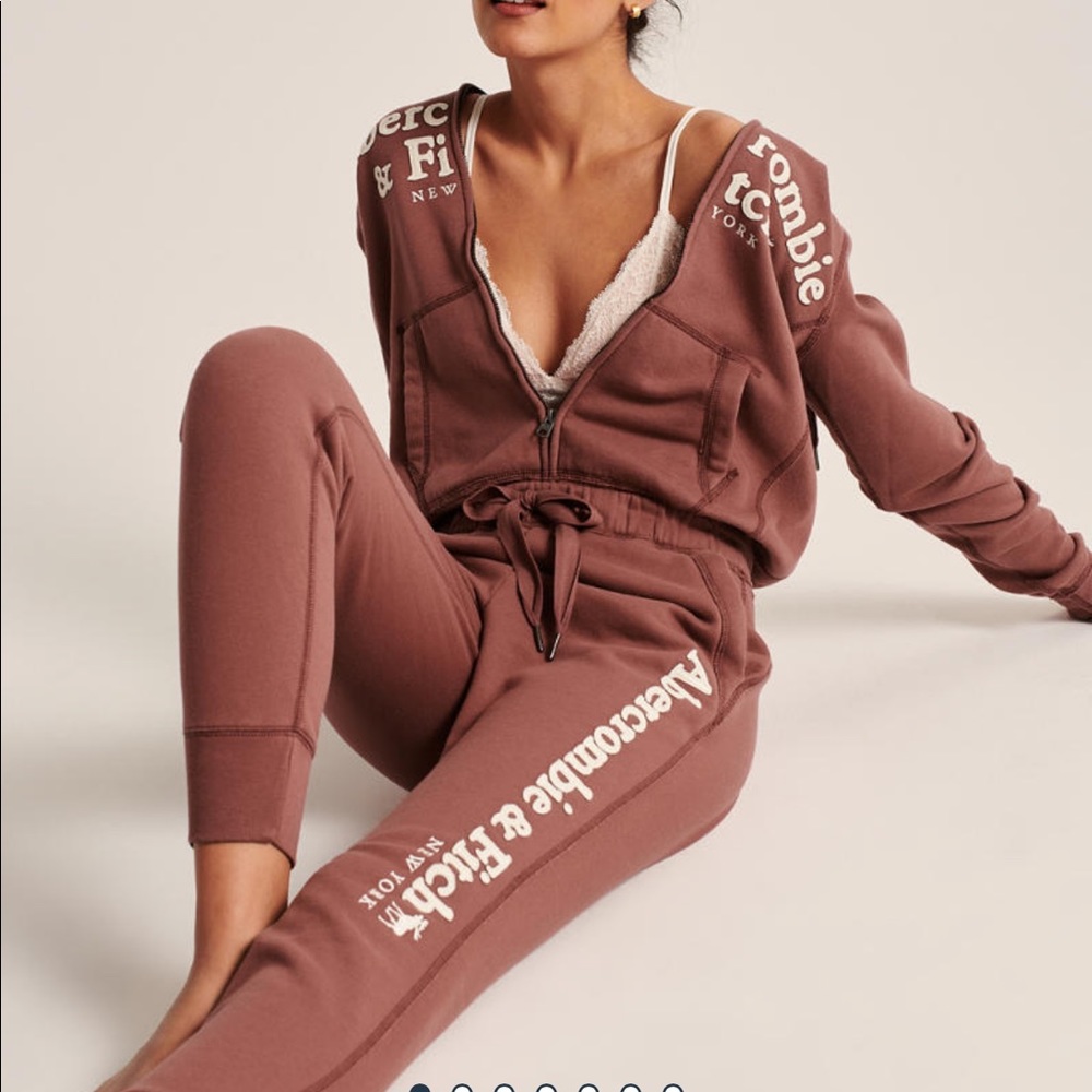 Abercrombie SoftAF Jogger set